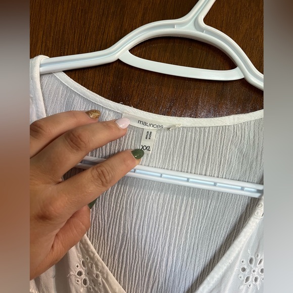 Maurices White Blouse Size XXL - Picture 2 of 3